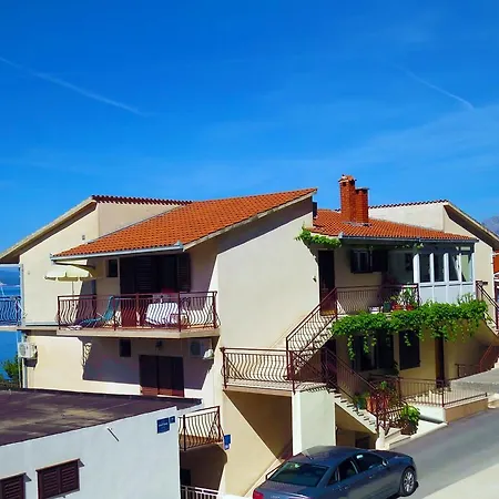 Apartament Pino